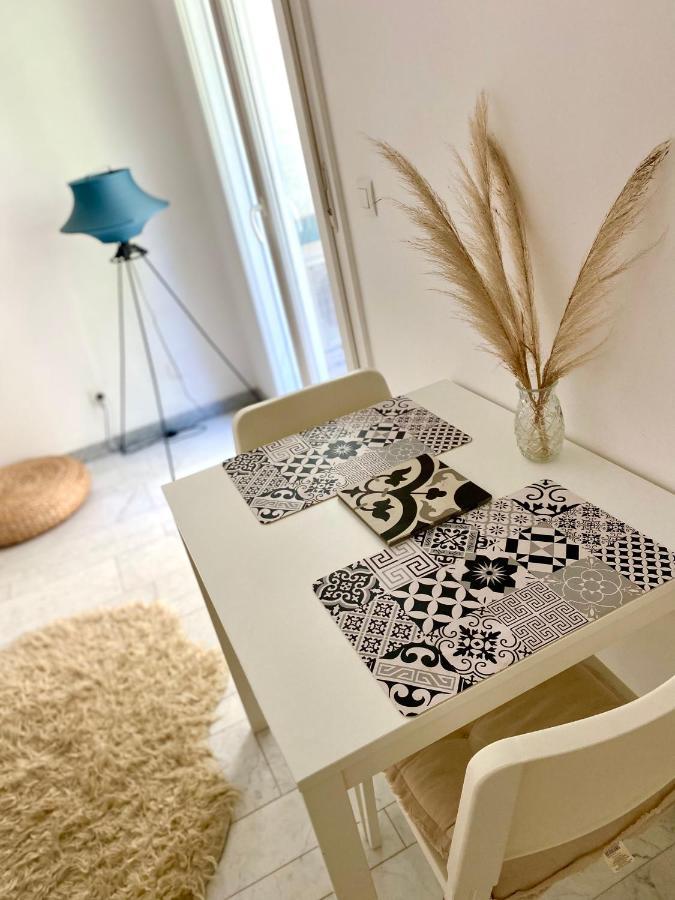 Charmant Studio Climatise Centre Menton Parking Gratuit المظهر الخارجي الصورة